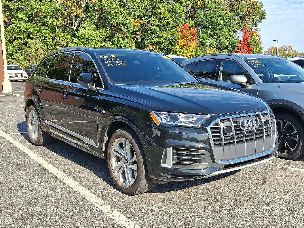 Used 2022 Audi Q7 3.0T Premium Plus w/ Premium Plus Package AWD/4WD image 3