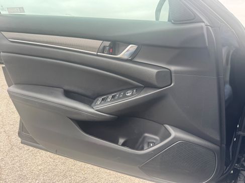 Used 2022 Honda Accord Sport Special Edition image 12