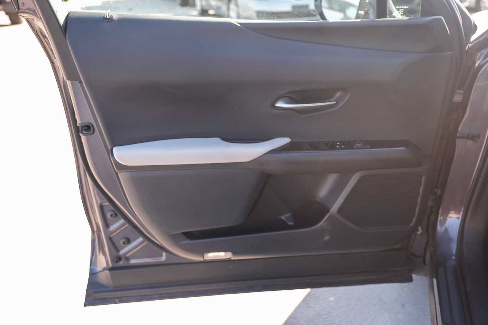Used 2023 Lexus UX 250h F Sport w/ Accessory Package (Z1) AWD/4WD image 21