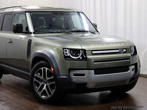 Used 2020 Land Rover Defender 110 SE AWD/4WD image 2
