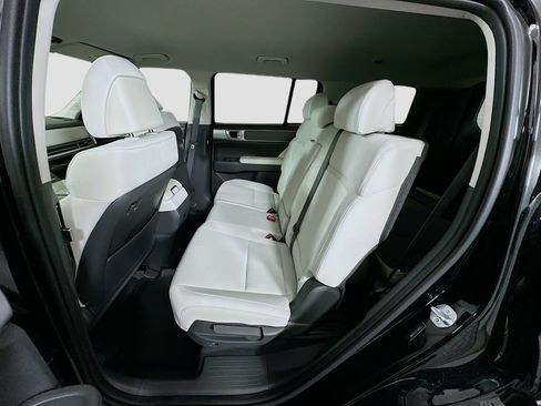 New 2026 Hyundai Santa Fe SE image 16