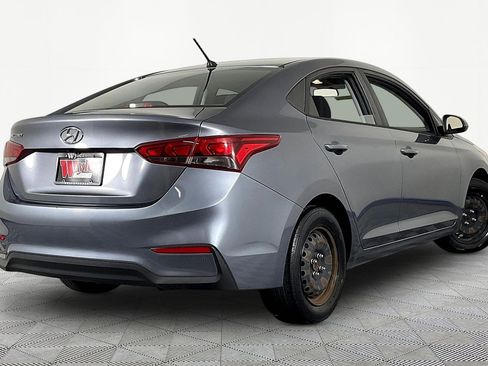 Used 2019 Hyundai Accent SE FWD image 6