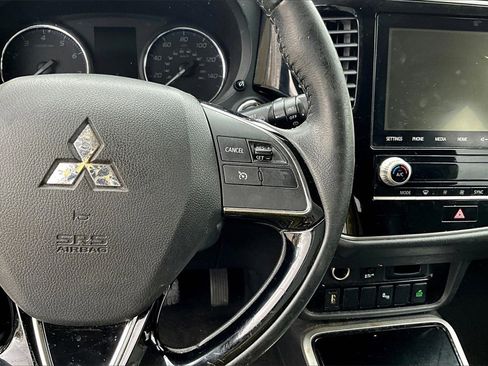 Used 2020 Mitsubishi Outlander SEL image 10