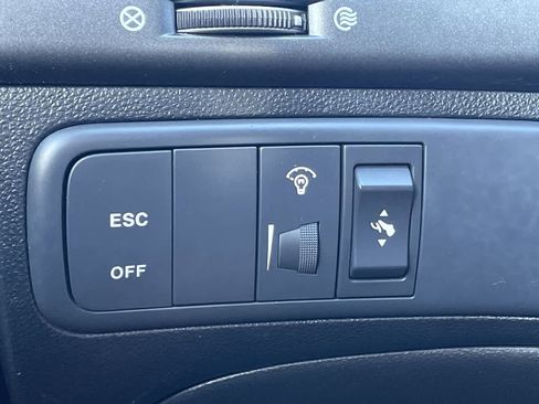 Used 2007 Kia Optima EX image 25