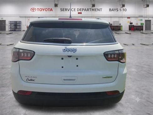 Used 2023 Jeep Compass Latitude AWD/4WD image 7