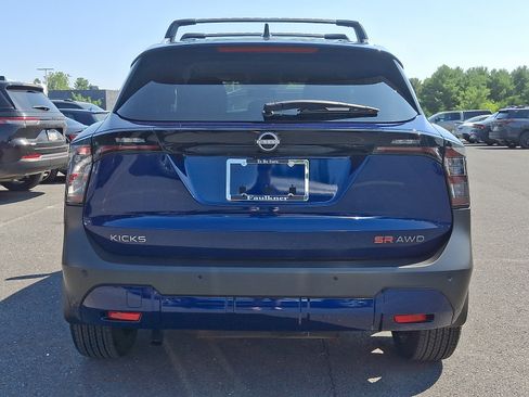 Used 2026 Nissan Kicks SR w/ Cold Weather Package AWD/4WD image 5