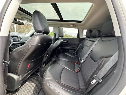 Used 2020 Jeep Compass Trailhawk w/ Cold Weather Group AWD/4WD image 13