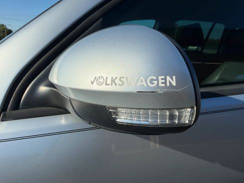 Used 2016 Volkswagen Tiguan S FWD image 9