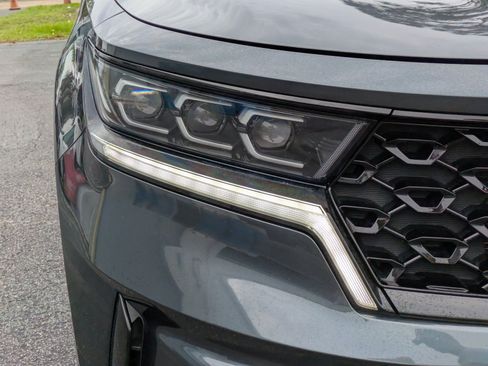 Certified 2021 Kia Sorento SX FWD image 8