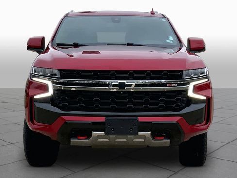 Used 2021 Chevrolet Tahoe Z71 w/ Luxury Package AWD/4WD image 4