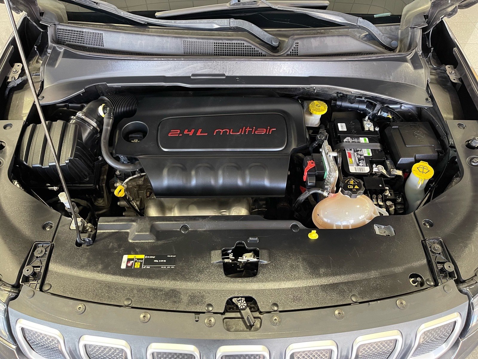 Used 2022 Jeep Compass Latitude FWD image 20