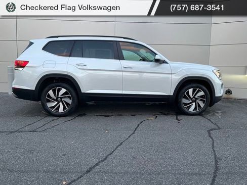 New 2026 Volkswagen Atlas SE image 5