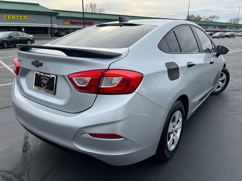 Used 2018 Chevrolet Cruze LS image 55