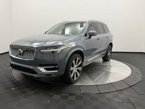 Certified 2023 Volvo XC90 B6 Ultimate w/ Protection Package Premier AWD/4WD image 3