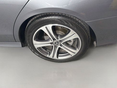 Used 2018 Mercedes-Benz E 300 image 30