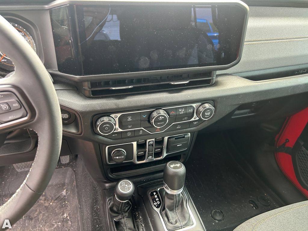 Certified 2026 Jeep Wrangler Unlimited Sport AWD/4WD image 7