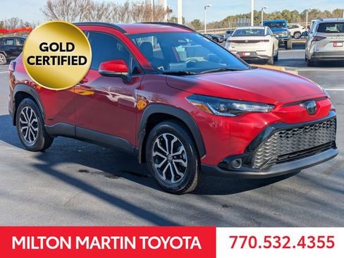Certified 2024 Toyota Corolla Cross SE image 2