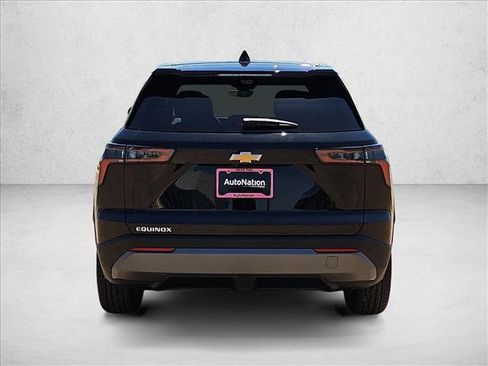 New 2027 Chevrolet Equinox LT w/ Safety and Technology Package FWD image 8