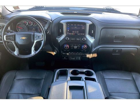 Used 2022 Chevrolet Silverado 3500 LTZ image 17