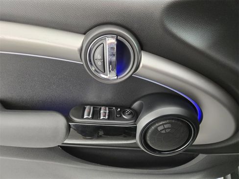 Used 2020 MINI Cooper S image 23