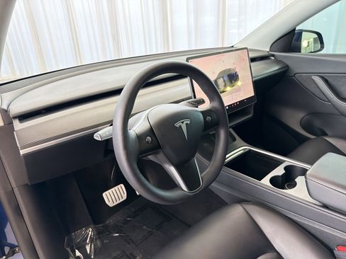 Used 2022 Tesla Model Y Performance AWD/4WD image 4