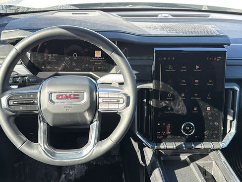 Certified 2025 GMC Acadia Elevation w/ Elevation Premium Package image 28