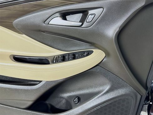 Used 2020 Buick Envision Preferred image 16