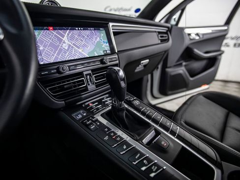 Used 2020 Porsche Macan AWD/4WD image 33