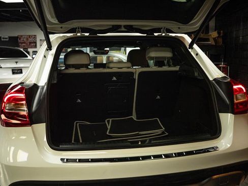 Used 2019 Mercedes-Benz GLA 250 image 7