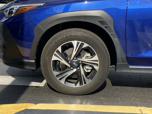 Used 2024 Subaru Crosstrek 2.0i Premium image 10