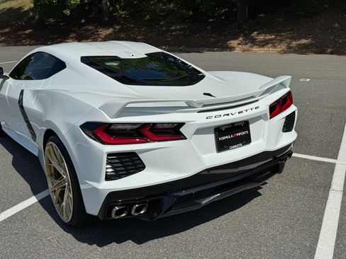Used 2020 Chevrolet Corvette Stingray Preferred Cpe w/ 2LT Preferred Equipment Group RWD image 21