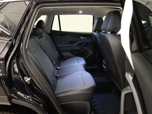 New 2026 Volkswagen Tiguan SE AWD/4WD image 33