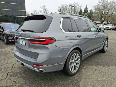 Used 2025 BMW X7 xDrive40i w/ Premium Package image 7