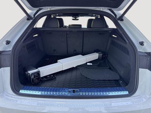 New 2026 Audi Q8 Premium Plus image 26