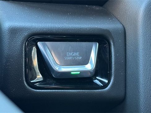 Used 2025 GMC Yukon Denali image 23