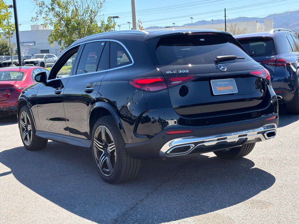 Used 2026 Mercedes-Benz GLC 300 4MATIC image 10