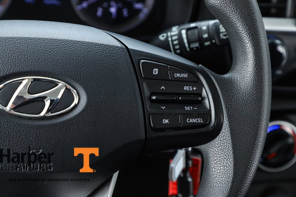 Used 2021 Hyundai Venue SE FWD image 22