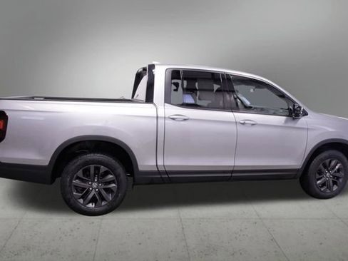 Certified 2023 Honda Ridgeline Sport image 7
