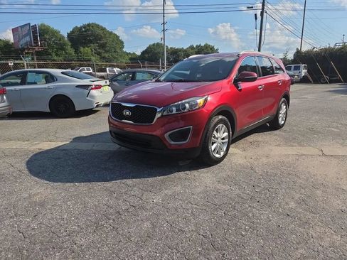 Used 2016 Kia Sorento FWD image 3