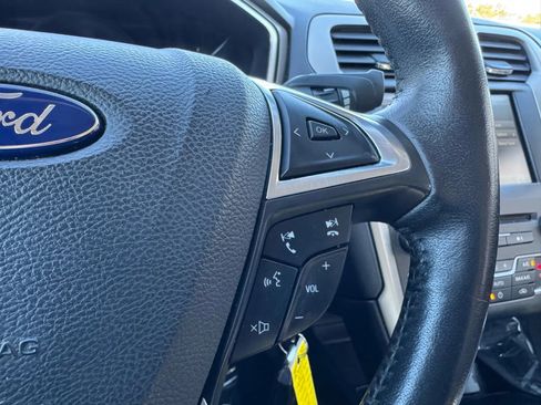 Used 2016 Ford Fusion Energi SE image 29