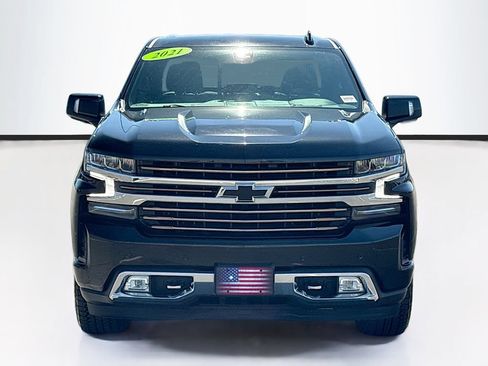 Used 2021 Chevrolet Silverado 1500 High Country w/ Safety Package II AWD/4WD image 2