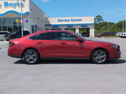 Used 2023 Honda Accord EX image 2