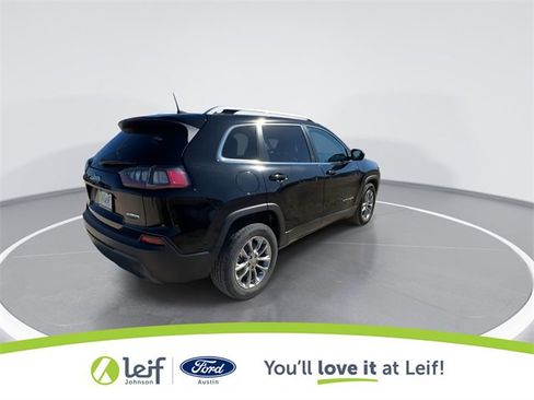 Used 2019 Jeep Cherokee Latitude Plus image 11