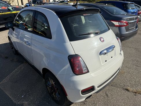 Used 2017 FIAT 500 Pop w/ Sport Black Trim Package image 4