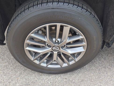Used 2023 Nissan Rogue S FWD image 10