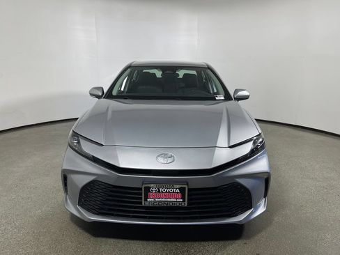 Used 2025 Toyota Camry LE FWD image 8