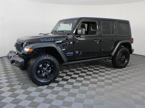 Used 2025 Jeep Wrangler Unlimited Sport S 4xe AWD/4WD image 2