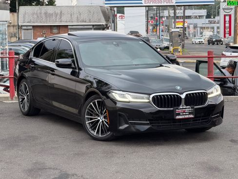 Used 2022 BMW 530i xDrive w/ Convenience Package AWD/4WD image 11
