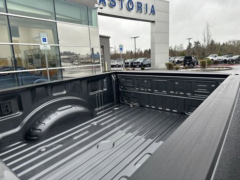 Used 2025 Ford F350 Lariat w/ Camper Package image 22