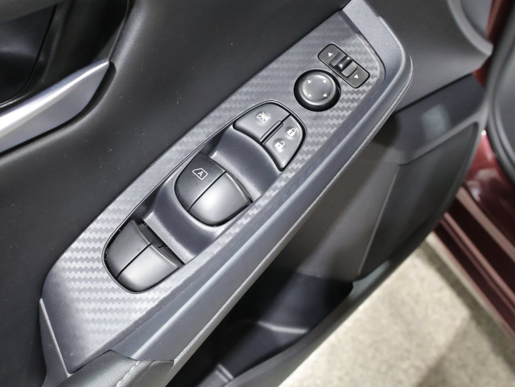 Used 2025 Nissan Sentra SV w/ All-Weather Package FWD image 13